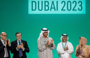 Clôture de la COP28 : Approbation d’une feuille de route appelant à «s’éloigner des combustibles fossiles»