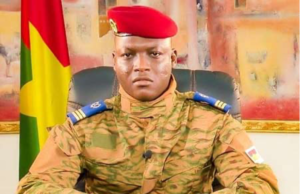 Burkina : La junte militaire abandonne le français comme langue officielle