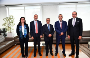 El BAfD y el BCP de Marruecos firman un acuerdo de reparto de riesgos de 70 millones de dólares para las empresas y el comercio africanos